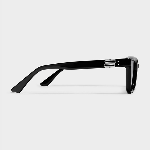GENTLE MONSTER “MUSEE 01” Sunglasses in Black - Picture 5 of 6